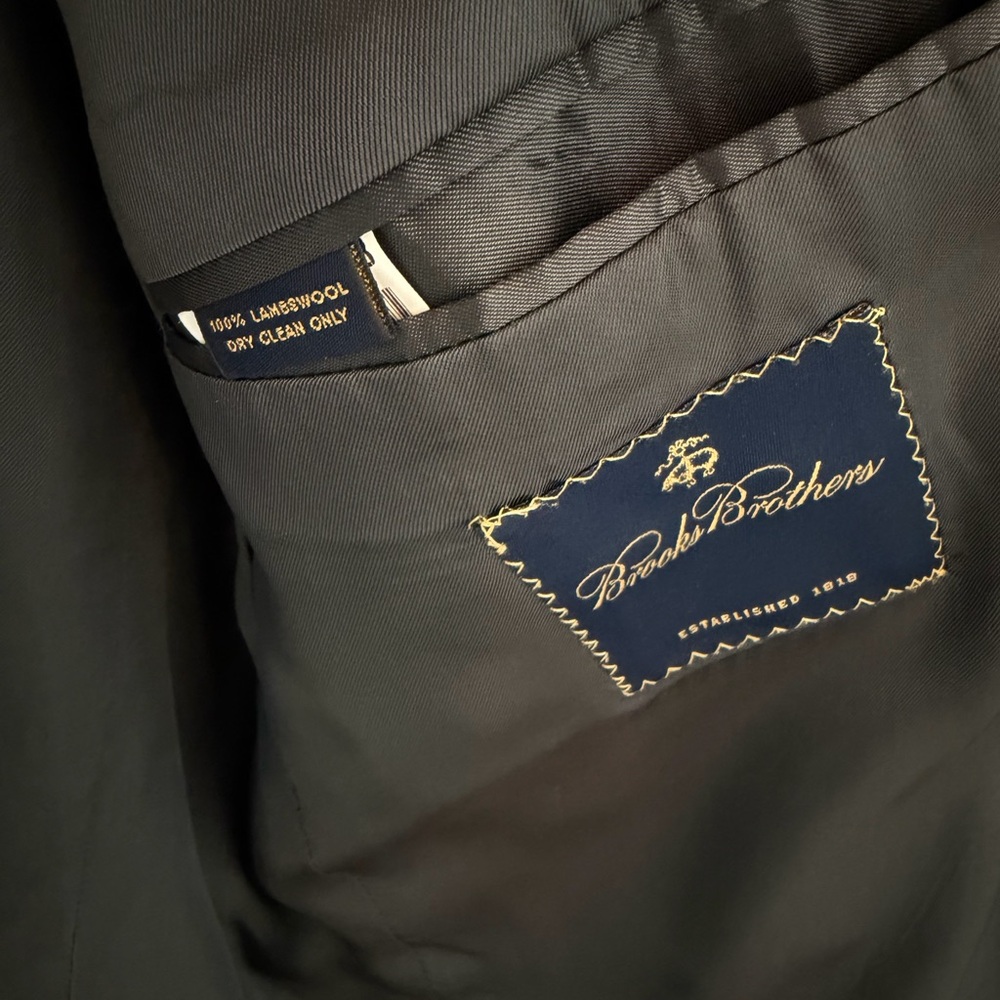 Brooks Brothers Gray Herringbone Sport Coat - Picture 5 of 10